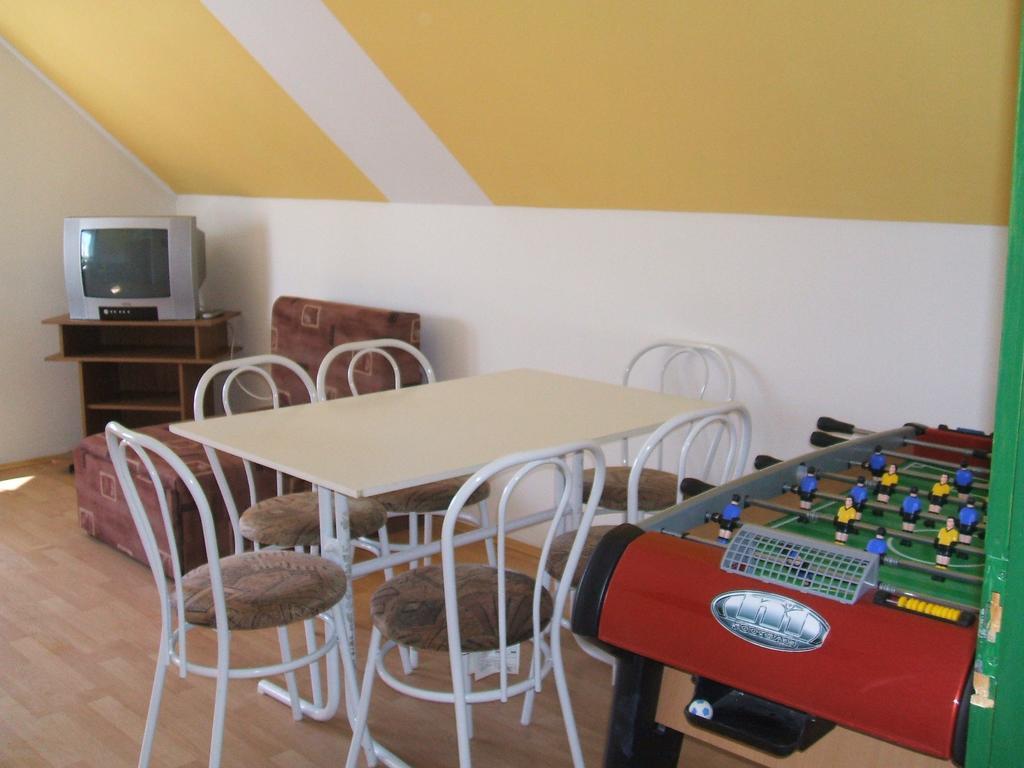 Feherszeker Apartmanok Abádszalók Oda fotoğraf